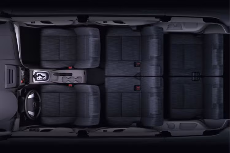 Không có gì ngạc nhiên khi động cơ của Toyota Avanza 2019 không thay đổi. Xe vẫn có 2 tùy chọn động cơ xăng với dung tích 1.3L và 1.5L, đi kèm hộp số ương ứng là số sàn 5 cấp và số tự động 4 cấp. Ở bản tiêu chuẩn, xe có công suất tối đa 94 mã lực tại tua máy 6.000 vòng/phút và mô-men xoắn cực đại 119 Nm tại tua máy 4.200 vòng/phút.