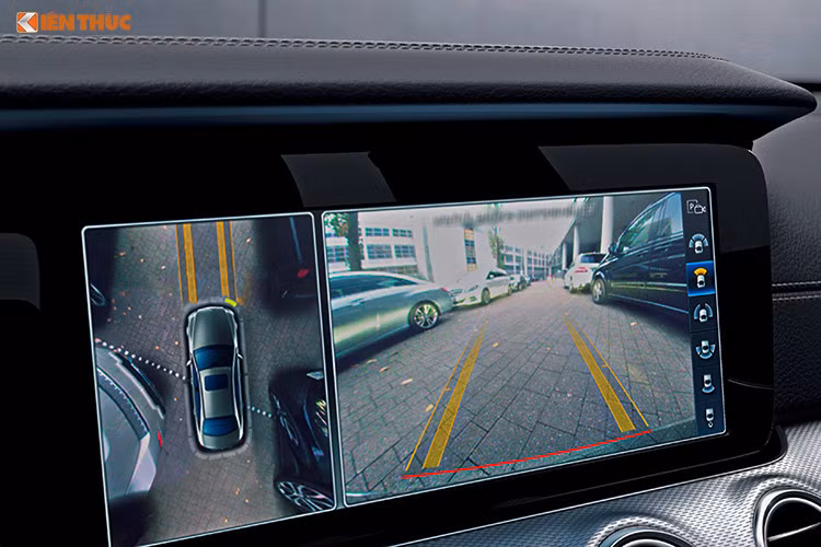 Hệ thống truyền thông đa phương tiện Comand Online với màn hình màu 12,3 inch là thay đổi đáng kể so với thế hệ cũ. Xe có ghế trước điều chỉnh điện và nhớ 3 vị trí cho ghế trước, tay lái, gương chiếu hậu. Một điểm nâng cấp đáng chú ý trên mẫu xe này là sử dụng dàn loa Burmester 13 loa công suất 590 watt tương tự S-class.