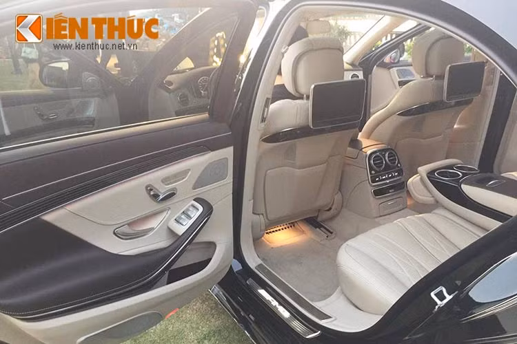 Ghế người lái &amp; hành khách phía trước điều chỉnh điện (xa/gần, độ cao ghế, lưng ghế, độ nghiêng &amp; chiều dài mặt ghế, đệm đỡ lưng, tựa đầu). Bộ nhớ 3 vị trí cho ghế trước, tay lái &amp; gương chiếu hậu bên ngoài.