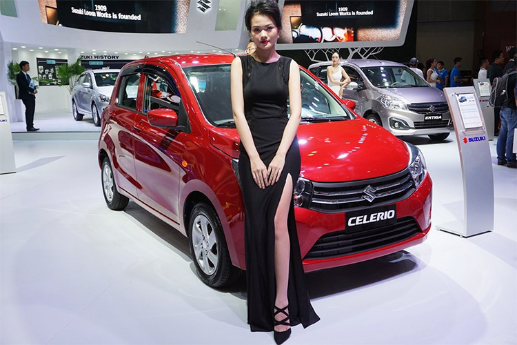 Với giá bán ra thị trường 359 triệu đồng cho phiên bản số tự động duy nhất, mẫu xe Suzuki Celerio mới hiện có giá thấp hơn phiên bản số tự động của "đối thủ" là Kia Morning tại Việt Nam. Tuy nhiên nếu so với các đối thủ hiện nay, Celerio có vẻ đuối hơn bởi trang bị cũng như tiện nghi và cả sức mạnh...