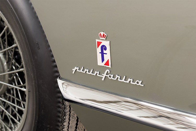 Ông David Barzilay, Chủ tịch CMC – đơn vị chịu trách nhiệm khôi phục chiếc xe cho biết : “Có rất ít thông tin về chiếc xe. Chúng tôi chỉ chắc chắn rằng Hoffman là đại lý cung cấp, sau đó là chủ sở hữu đầu tiên và chỉ có duy nhất một chiếc XK120 SE do Pininfarina thiết kế sản xuất".