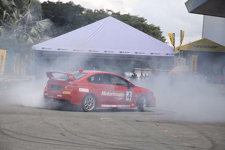 Sieu trinh dien oto mao hiem Subaru Russ Swift se tro lai Viet Nam-Hinh-2