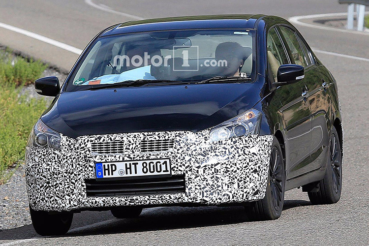 Nổi bật nhất trên mẫu xe sedan Suzuki Ciaz 2019 chính là động cơ xăng K15B hoàn toàn mới thay thế động cơ K14B trước đây. Động cơ mới có dung tích 1.5L hút khí tự nhiên từng được trang bị cho Suzuki Ertiga 2018 có công suất tối đa 103 mã lực và mô-men xoắn cực đại 138 Nm.