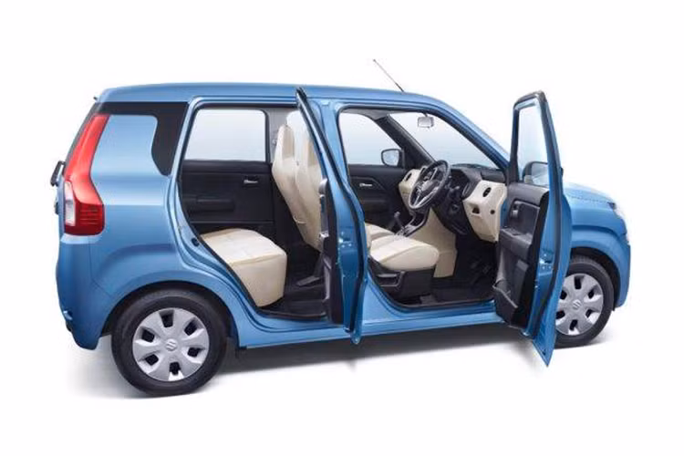 Đặc biệt, Maruti Suzuki 2019 cung cấp tới 7 biến thể với 2 tùy chọn động cơ cho Suzuki Wagon R 2019. Giá bán của mẫu xe cỡ nhỏ Suzuki Wagon R 2019 dao động từ 4,19 lakh - 5,69 lakh (khoảng 136 đến 185 triệu đồng). Hiện tại, hãng mới chỉ hé lộ 1 số thông tin về 3 phiên bản bao gồm Wagon R LXi, Wagon R VXi và Wagon R ZXi.