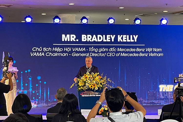 Trien lam oto lon nhat Viet Nam - VMS 2022 chinh thuc khai man