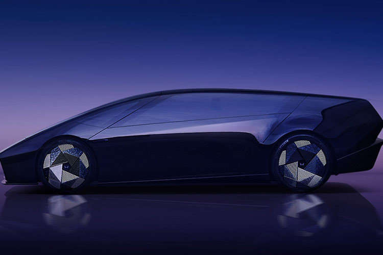 Các đặc trưng như dải đèn hậu LED phức tạp, logo Honda phát sáng và đèn phanh dạng mỏng trên bộ khuếch tán trên bộ đôi 0 Series chạy điện hoàn toàn mới này vẫn được giữ nguyên. 