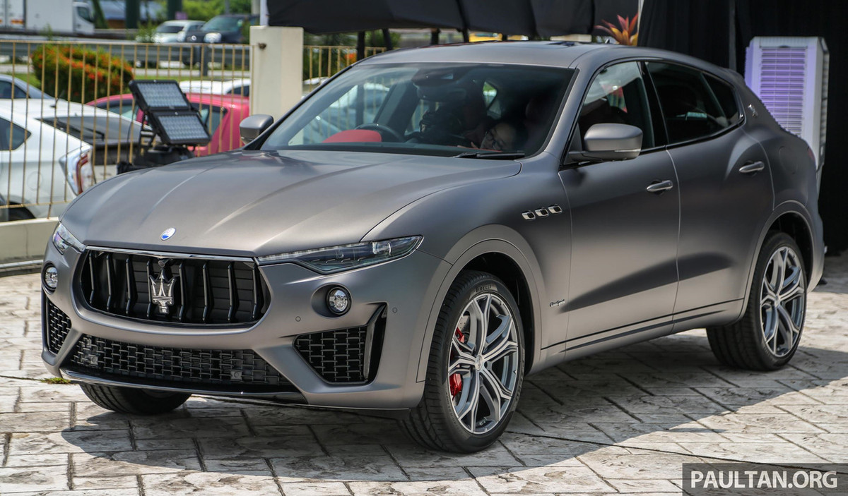 Năm 2019 là mốc son đánh dấu chặng đường 10 năm hoạt động của Maserati tại Malaysia. Để kỷ niệm cột mốc đáng nhớ này, Naza Italia - nhà phân phối Maserati tại Malaysia vừa mang tới đây 10 trong tổng số 150 chiếc Maserati Levante Vulcano sản xuất giới hạn trên toàn thế giới, với giá bán khởi điểm từ 218.000 USD.