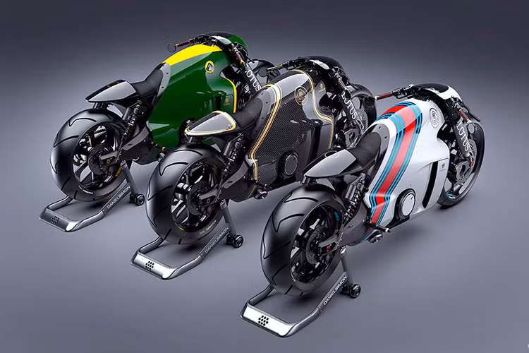 Giới hạn chỉ với số lượng 100 chiếc, C-01 được cung cấp sức mạnh bởi khối động cơ V-twin của chiếc KTM RC8R có dung tích 1195cc cùng công suất tối đa 175 mã lực kết hợp với phanh Brembo, phuộc Ohlins và bộ khung được thiết kế bởi bậc thầy thiết kế xe đua Moto2: Kalex.