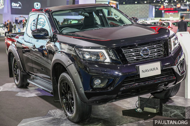 Ngoài những phiên bản thông thường, mức giá xe Nissan Navara 2019 sẽ từ 559.500 baht (tương đương 410 triệu đồng), Nissan Navara 2019 còn có phiên bản đặc biệt Black Edition với mức giá 790.000 baht (tương đương 580 triệu đồng).