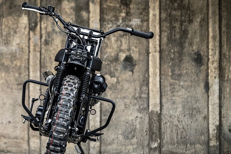 Từ khi còn là bản concept tại triển lãm môtô vào năm 2019, mẫu xe máy Honda CT125 đã được vinh danh là chiếc xe "siêu Cub" có khả năng vượt địa hình tốt và bền bỉ như chính những người anh em của mình. Honda CT125 được phát triển dựa trên khung gầm và động cơ của mẫu Super Cub, nhưng mang phong cách bụi bặm và cứng cáp của một chiếc Scrambler.