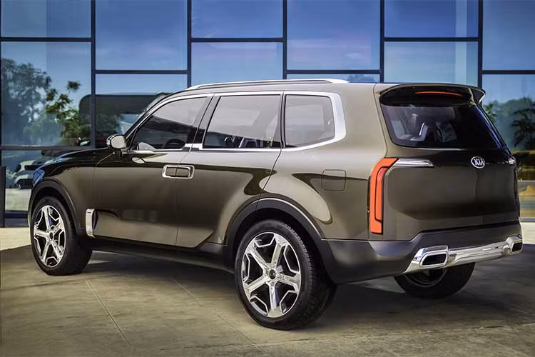 Vì vậy, Sorento vẫn sẽ là mẫu xe SUV thể thao đa dụng, sang trọng và được xem là lớn nhất của thương hiệu xe hơi Hàn Quốc tại thị trường châu Âu. Trong khi đó, Mỹ sẽ là thị trường trọng điểm của Kia Telluride, bên cạnh đó là một số nước như Nga hay Australia...