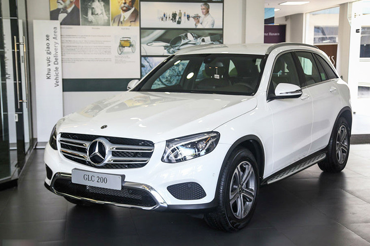 Hiện chưa rõ Hoàng Yến Chibi đã chi bao nhiêu tiền để mua Mercedes-Benz GLC 200, chỉ biết rằng, giá xe Mercedes-Benz GLC 2019 của phiên bản GLC 200 đang được phân phối chính hãng với mức giá 1,99 tỷ đồng. Tất nhiên do hoạt động trong showbiz Việt, vì thế, Hoàng Yến Chibi khi mua xe Mercedes-Benz sẽ nhận được mức giảm giá.