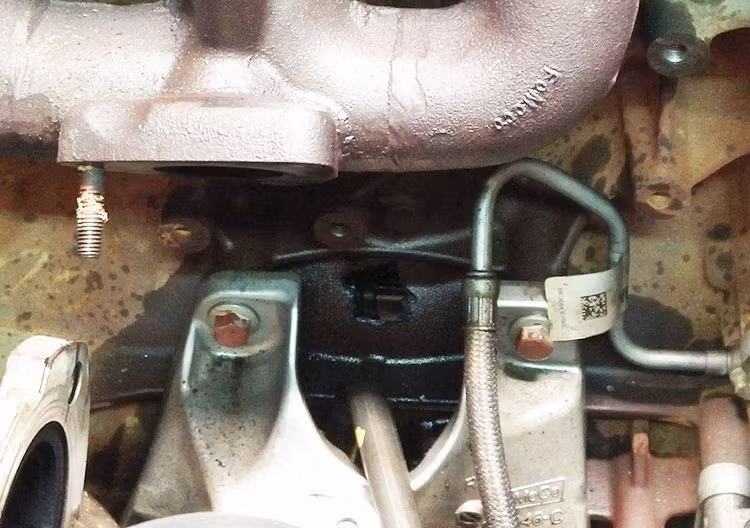 Mua xe Mazda BT50 bi loi, nguoi dung van thua kien Thaco-Hinh-3