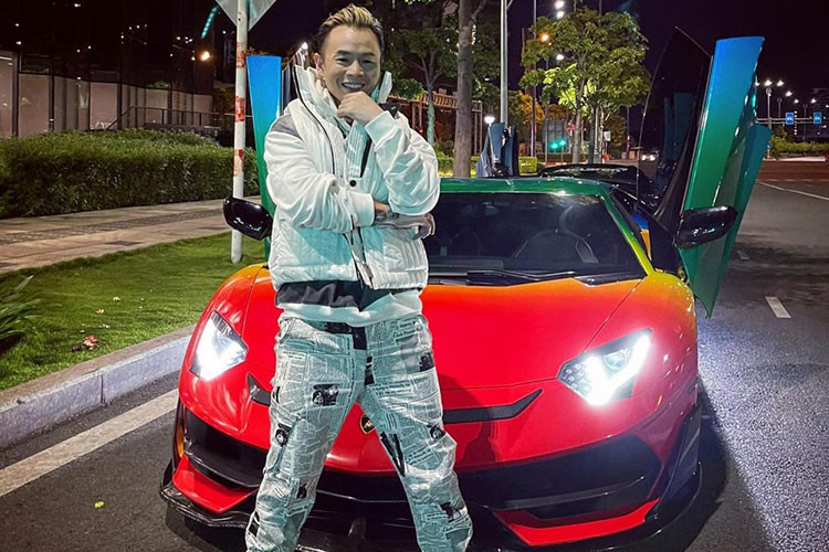 Binz & Soobin Hoang Son do dang Lamborghini Aventador SVJ 