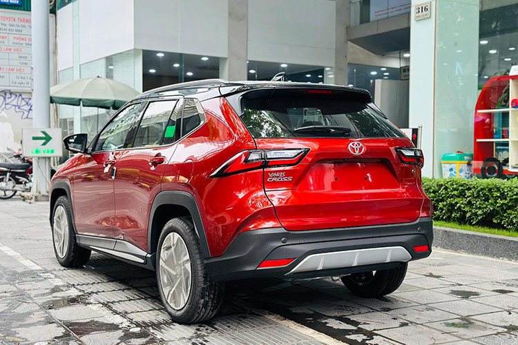 Gia xe Toyota Yaris Cross tai Viet Nam dang giam toi 20 trieu dong-Hinh-3