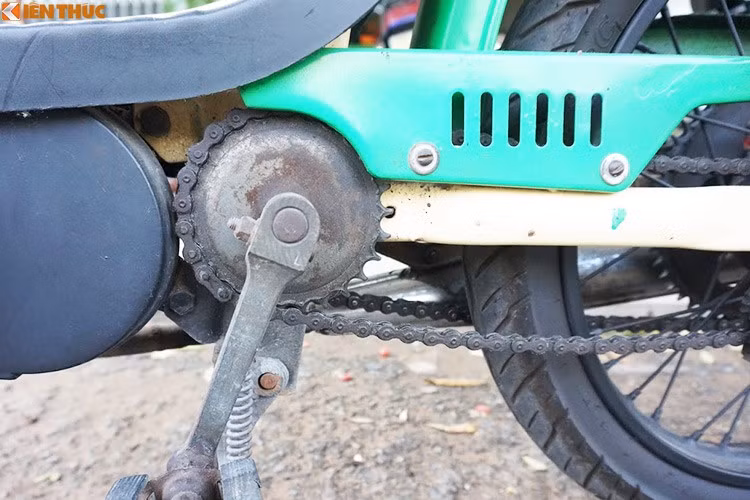 Sau hình ảnh khởi động không mấy đẹp đẽ, người lái lại trở nên lịch lãm khi chiếc xe chính thức lăn bánh. Vì vậy, dù sở hữu không ít khuyết điểm, Babetta vẫn được nhiều người yêu mến, nó vẫn được đánh giá là "cô gái quý tộc" thời bao cấp.