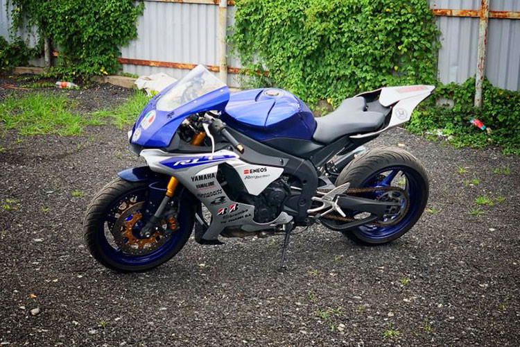 Điểm thú vị của chiếc xe là việc nâng cấp dàn áo nhưng vẫn giữ gắp ngược nên khi nhìn lướt, chúng ta có cảm giác đây là một mẫu xe mới chứ không phải phiên bản đời cũ ra đời cách đây tới cả 13 năm. Ngoài ra các chi tiết cũng được làm mới lại hoặc thêm mới như phuộc, ông xả, phanh...