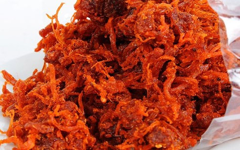 Thực phẩm tẩm nhiều phẩm màu đọc hại (Ảnh minh họa)