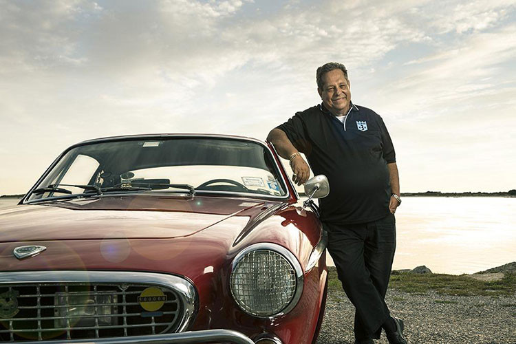 Hồi tháng 9/013, một chiếc Volvo P1800 đời 1966 màu đỏ đã đạt cột mốc triêu dặm đường (hơn 4,8 triệu km). Nó là một chiếc xe thuộc sở hữu của Irv Gordon, một cái tên huyền thoại đối với những fan hâm mộ Volvo và đặc biệt là mẫu P1800 cổ điển.