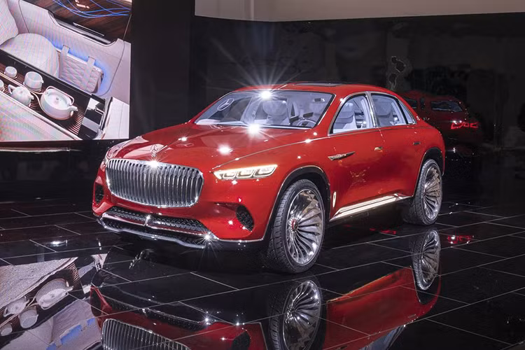 Thế hệ mới của dòng SUV hạng sang cỡ lớn Mercedes-Benz GLS 2020 mới dự kiến sẽ chính thức trình làng vào cuối năm nay như đối thủ cạnh tranh của Lexus LX570, BMW X7 và Range Rover SVAutobiography. Sau khi GLS 2020 trình làng, hãng xe sang Mercedes-Benz được cho là sẽ vén màn phiên bản Mercedes-Maybach siêu sang của dòng xe này.