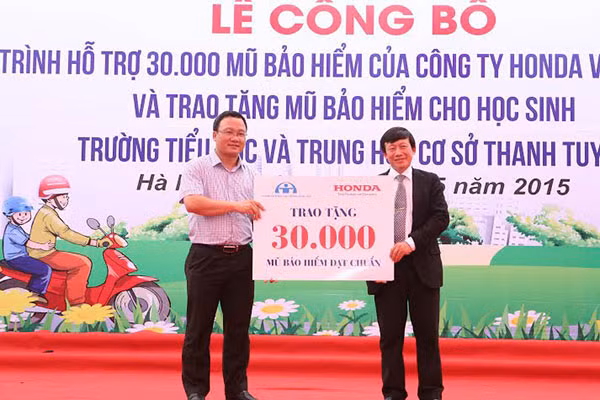 Hoat dong lai xe an toan cua Honda Viet Nam nam 2015