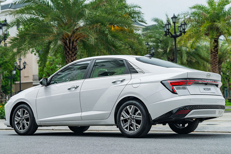 Thế hệ mới Hyundai Accent 2024 tại việt Nam bắt đầu phân phối từ tháng 7/2024 với 4 phiên bản, cùng với giá bán từ 439 - 569 triệu đồng.