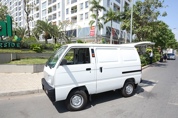 Suzuki Blind Van chiec xe tai van dang tien cho noi do-Hinh-4