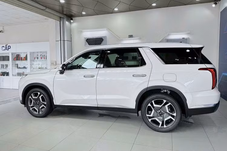 Hyundai Palisade tai Viet Nam duoc giam toi hon 90 trieu dong-Hinh-3