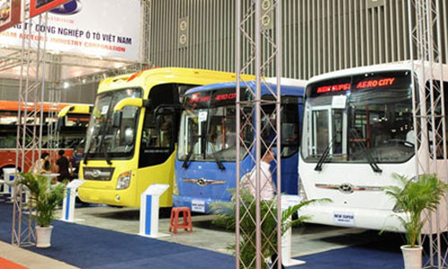 Saigon Autotech 2015 : Binh cu, ruou van cu