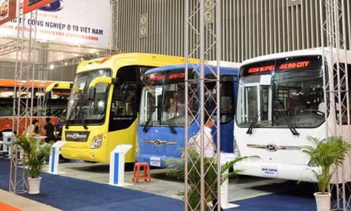 Saigon Autotech 2015 : Binh cu, ruou van cu