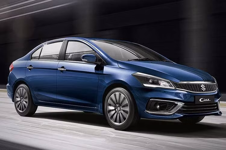 Nâng cấp đáng giá nhất trên Suzuki Ciaz 2018 là động cơ xăng K-Series 1.5L mới với hệ thống Mild Hybrid, thay thế động cơ 1.4L cũ. Động cơ mới được sản xuất tại Ấn Độ với khả năng sản sinh công suất tối đa 103 mã lực và mô-men xoắn cực đại 138 Nm. Đây là lần đầu tiên Suzuki giới thiệu động cơ có tích hợp hệ thống Mild Hybrid tại Ấn Độ.