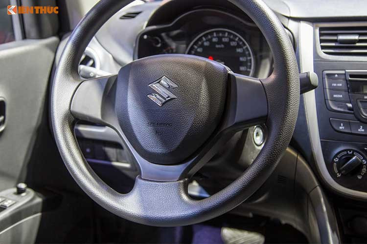 Ngoài ra, một yếu tố nữa sẽ khiến cho mẫu xe cỡ nhỏ Celerio của Suzuki tại tại thị trường ôtô Việt Nam gặp khó, bởi ngay khi mẫu xe này bán ra vẫn còn những đối thủ cùng phân khúc đáng gờm đang rậm rịch ra mắt trong thời gian tới, đó chính là Toyota Wigo và Chevrolet Spark mới.