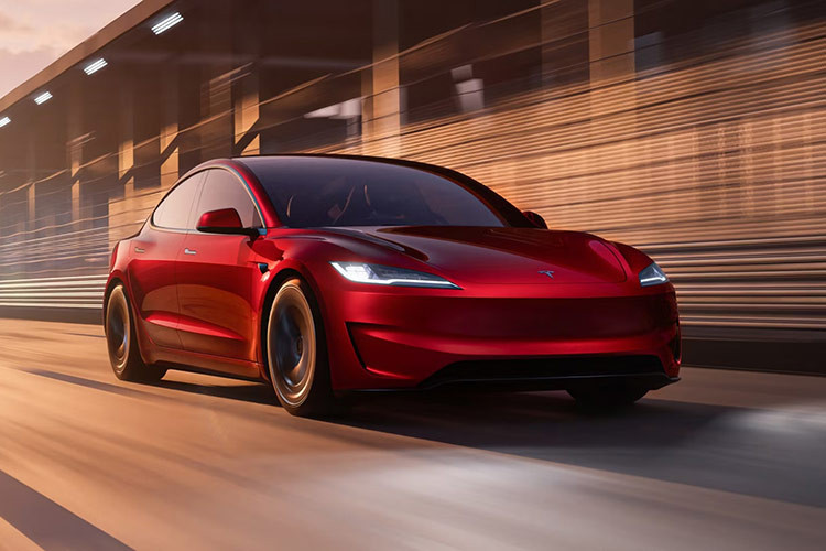 Tesla he lo ba mau xe dien moi, se ra mat ngay trong nam nay