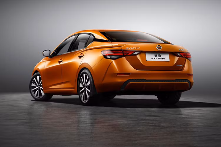 Hãng xe ôtô Nissan cũng cho biết thêm về các công nghệ điện tử hỗ trợ trên xe bao gồm hệ thống phanh thông minh ITC, hệ thống vận hành thông minh ỈC, hệ thống phanh khẩn cấp EB trong trường hợp đạm nhầm ga.