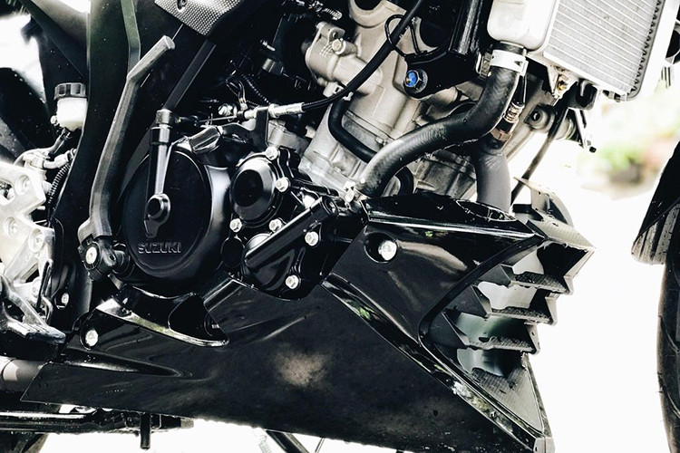 GSX150 Bandit sử dụng động cơ 150cc, DOHC, 4 valves kèm hộp số 6 cấp số, phun xăng điện tử Fi. Công suất tối đa 14,1kW/10.500 vòng/phút, mô-men xoắn cực đại 14,0Nm/9.000 vòng/phút giúp xe có sức mạnh và khả năng tăng tốc ngoạn mục như đã từng biết đến với các dòng xe GSX-R150 và GSX-S150 hay Raider150 trước đây.