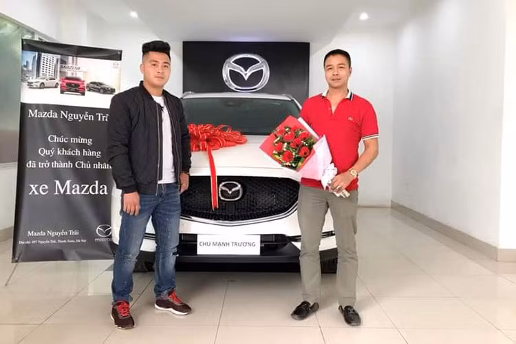 Mới đây, trên mạng xã hội tại Việt Nam đã lan truyền hình ảnh của một chiếc xe ôtô Mazda CX-5 biển khủng và được coi là cực đẹp. Cụ thể, chiếc xe này được đeo biển số 30F-666.66 của thủ đô Hà Nội.