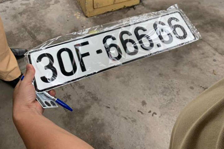 Theo quan niệm của người châu Á cũng như Việt Nam, số 6 vốn tượng trưng cho tài lộc. Do đó, nếu xe mang biển số "ngũ quý 6" như chiếc Mazda CX-5 kể trên thì chủ nhân sẽ gặp nhiều may mắn và tài lộc.