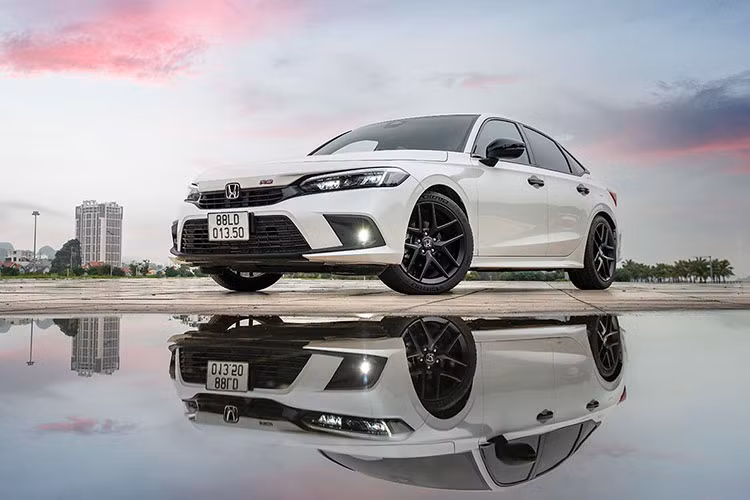 Doanh so ban oto va xe may Honda Viet Nam thang 9/2023 tang nhe