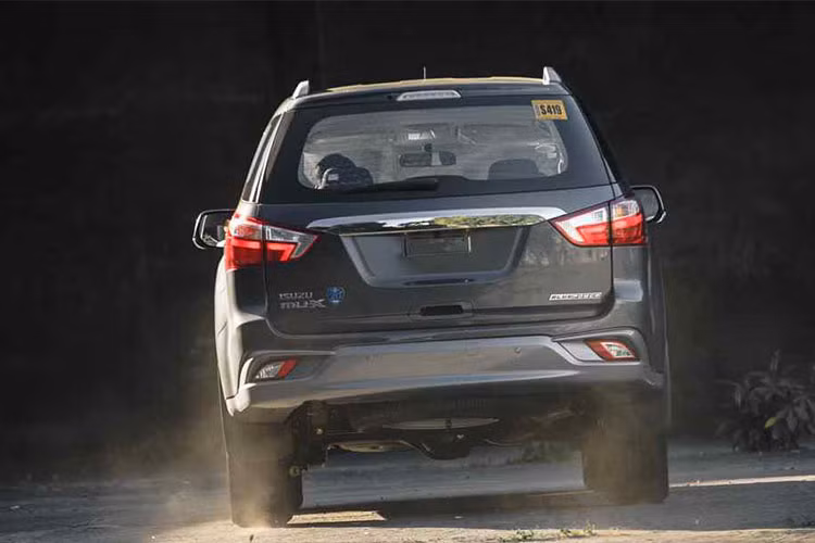 Lựa chọn thứ hai của mẫu xe này là khối động cơ Blue Power 1,9 lít mới cho ra công suất 150 mã lực và 350Nm mô-men xoắn, đây là động cơ đang được nhiều khách hàng mong chờ trên phiên bản mới. Cả hai bản động cơ đều được rang bị tiêu chuẩn với hộp số tự động 6 cấp.