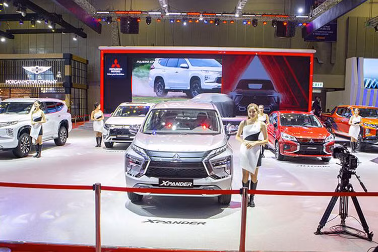 Mitsubishi XFC Concept dự kiến ra mắt bản thương mại vào năm tài chính 2023. Khách hàng có thể đặt trước mẫu xe này ngay từ ngày 28/10/2022 đến ngày 10/01/2023 để nhận được gói bảo dưỡng xe có thời hạn lên tới 3 năm hoặc 60.000km (tùy điều kiện nào đến trước). Khách hàng đặt trước mẫu xe XFC Concept trong thời gian diễn ra triển lãm sẽ nhận được những ưu đãi đặc biệt. 