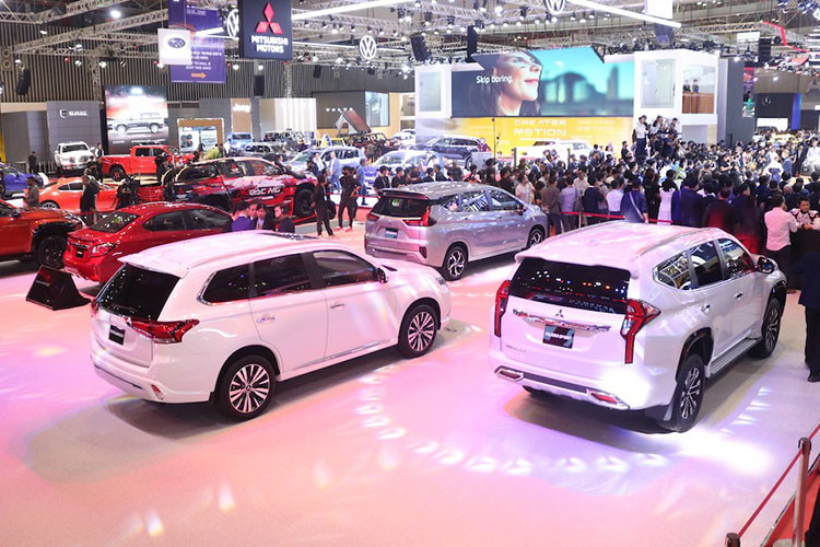 Đến với khu trưng bày của Mitsubishi Motors Việt Nam tại VMS 2022, ngoài những mẫu xe thương mại đang bán ra tại thị trường Việt Nam, khách hàng sẽ được chiêm ngưỡng mẫu xe Mitsubishi XFC Concept - mẫu SUV cỡ nhỏ thế hệ mới vừa được Mitsubishi Motors ra mắt toàn cầu vào ngày 19/10/2022 tại Việt Nam.