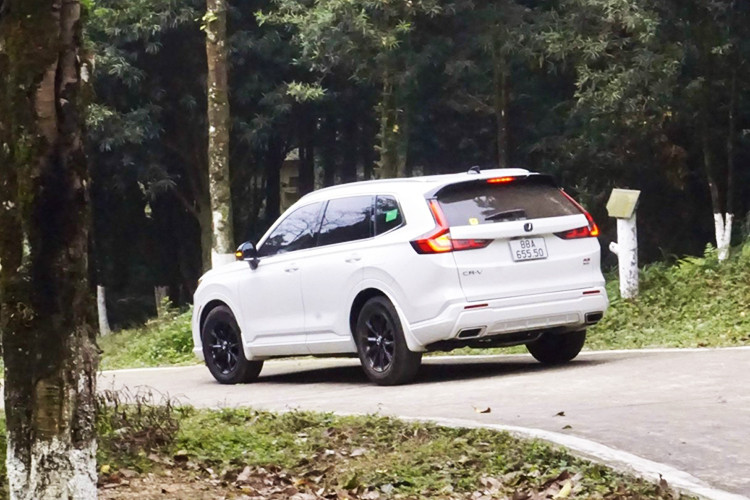 Danh gia Honda CR-V e:HEV 2024 tai Viet Nam - dat nhung dang tien-Hinh-2
