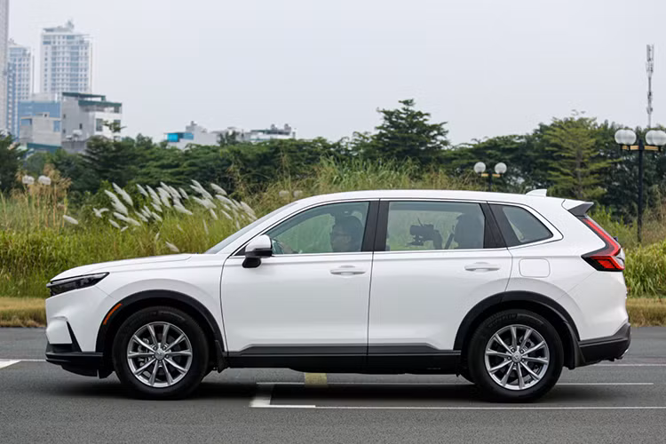 Danh gia Honda CR-V e:HEV 2024 tai Viet Nam - dat nhung dang tien-Hinh-3
