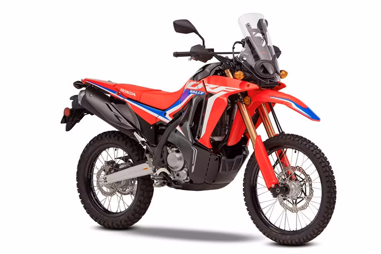 Ở phiên bản mới nhất này, Honda CRF250 Rally 2025 nâng cấp tiếp tục sử dụng khối động cơ xy lanh đơn dung tích 249cc làm mát bằng dung dịch. Khối động cơ này sản sinh công suất tối đa là 24 mã lực tại 9000 vòng/phút và mômen xoắn cực đại là 23 Nm tại 6500 vòng/phút.