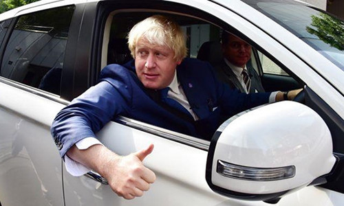 Tan Thu tuong Anh la bien tap vien ve xe hoi