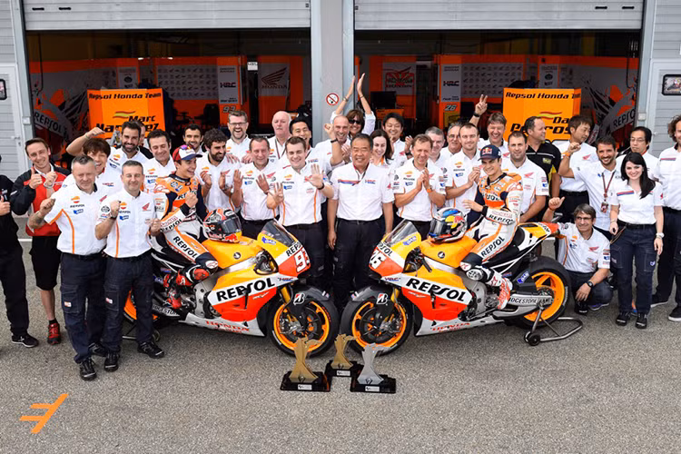 Đón chào mùa giải MotoGP 2017 cực kỳ sôi động vừa được khai màn cuối tuần qua, Honda Việt Nam (HVN) tiếp tục tổ chức một chuỗi các sự kiện trong nhà và ngoài trời kết hợp với hoạt động phát sóng trực tiếp các chặng của giải đua MotoGP 2017 tại khắp các vùng miền trên cả nước.