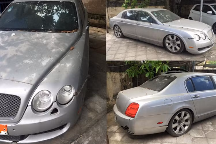 Xe được trang bị khối động cơ W12, công suất tối đa 552 mã lực và mô-men xoắn cực đại 649 Nm. Nó mất khoảng 4,9 giây để đạt vận tốc 100 km/h từ vị trí xuất phát trước khi đạt tốc độ tối đa 314 km/h.