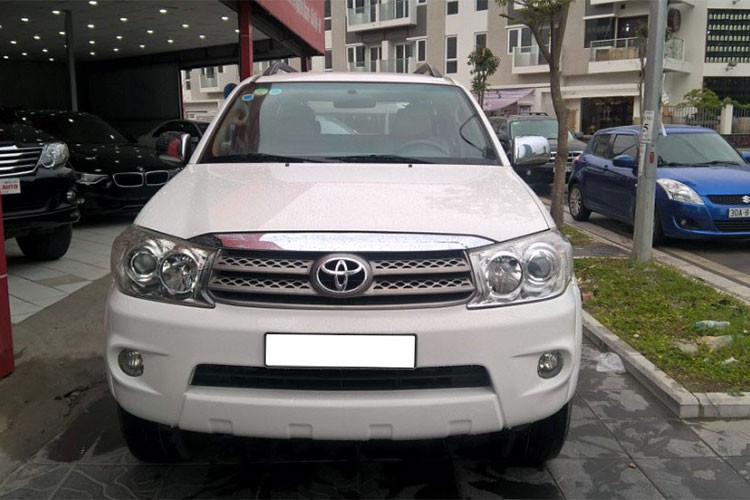 Nhìn chung, mức giá 655 triệu đồng dành cho một mẫu Toyota Fortuner đời 2010 đi chỉ khoảng 100 km không phải là quá cao so với hiện tại. Nếu ai đó đang tìm một mẫu xe SUV 7 chỗ đa dụng, có khả năng vận hành mạnh mẽ, sẵn sàng off-road khi cần thiết trong tầm giá trên dưới 700 triệu đồng, chiếc xe này sẽ là một sự lựa chọn rất đáng cân nhắc.