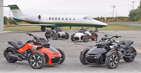 Hinh anh moto 3 banh Can-Am Spyder trong le ki niem hang BRP-Hinh-4