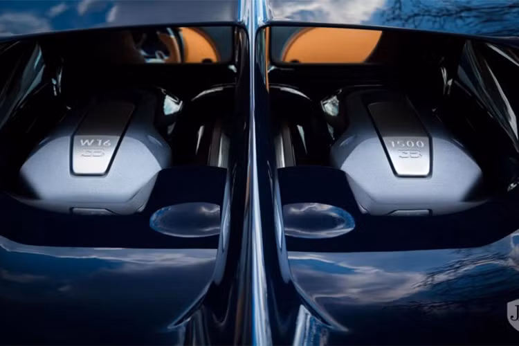 Bugatti Chiron sở hữu khối động cơ W16, dung tích 8.0 lít tương tự "đàn anh" Veyron. Tuy nhiên, hãng siêu xe Bugatti đã trang bị thêm 4 bộ tăng áp mới nhằm siêu xe này có công suất tối đa lên đến 1.500 mã lực, cao hơn 500 mã lực so với Veyron. Mô-men xoắn cực đại của xe cũng đạt con số khủng khiếp 1.600 Nm.